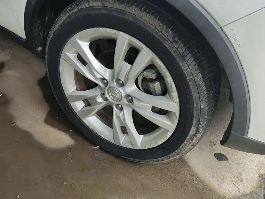 Changan CS35 2014 2014 1.6L Automatic Luxury Type China V