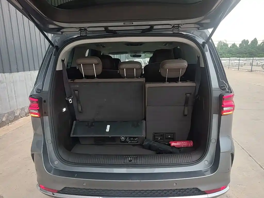 Roewe iMAX8 2024 2023 400TGI Comfort Edition