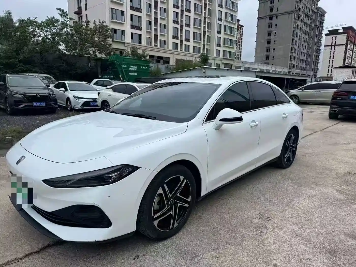 Photo 1 - Roewe D7