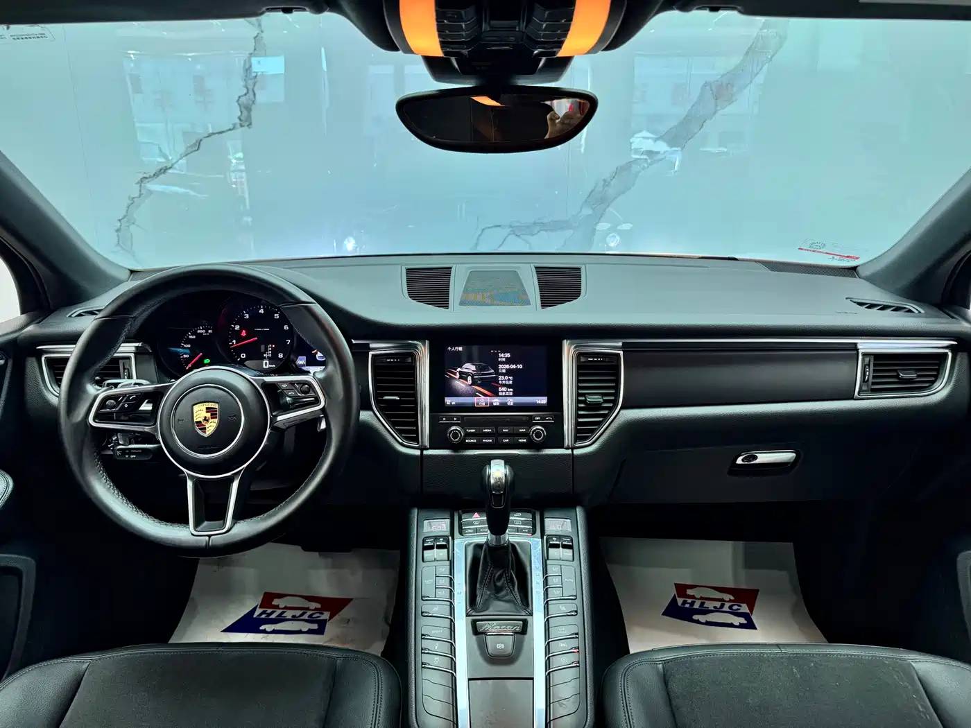 Porsche Macan 2017 Macan 2.0T фото 9