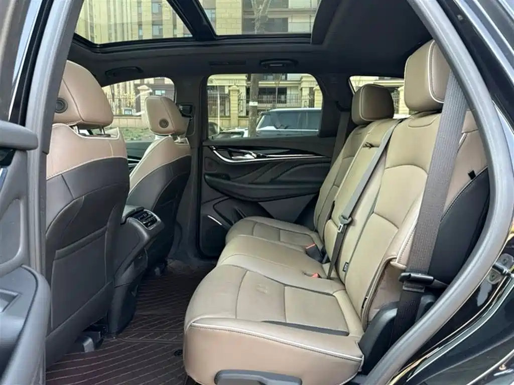 Buick Enclave 2022 652T 4WD Exclusive Flagship 7-Seater фото 5
