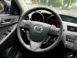 Photo 13 - Mazda Mazda3 Axela
