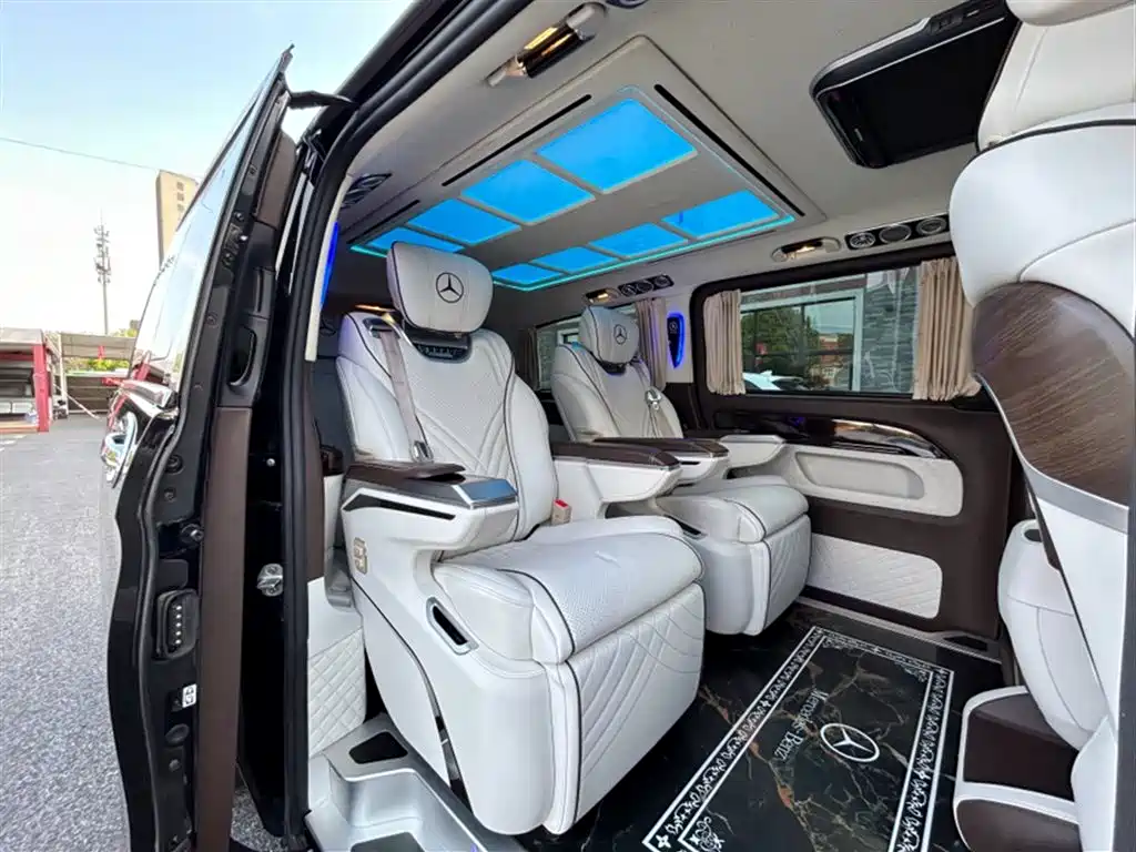Mercedes-Benz Vito 2021 2.0T Business Edition 7-seater фото 14
