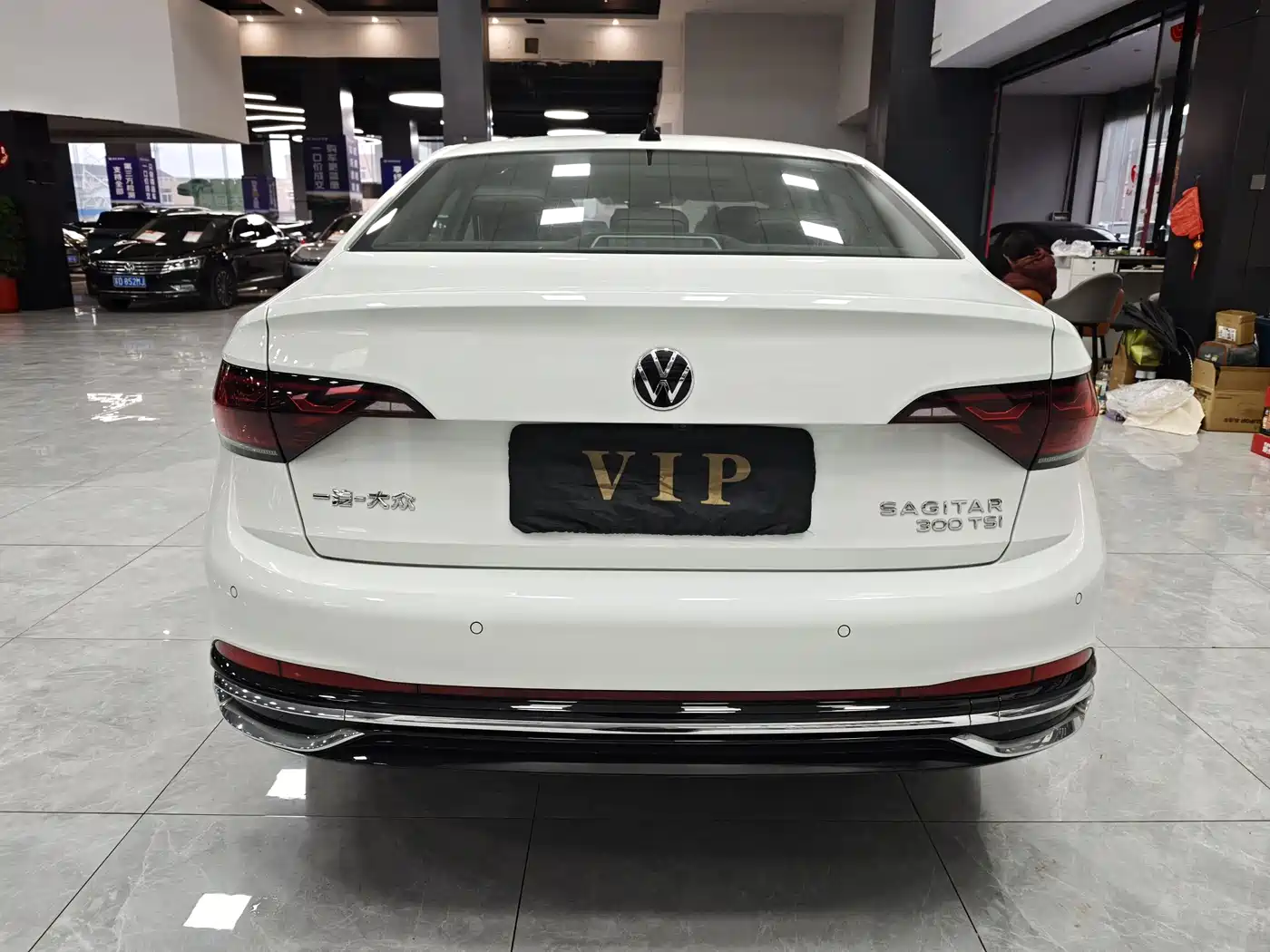 Volkswagen Sagitar 2023 300TSI DSG Surpassing Edition фото 8