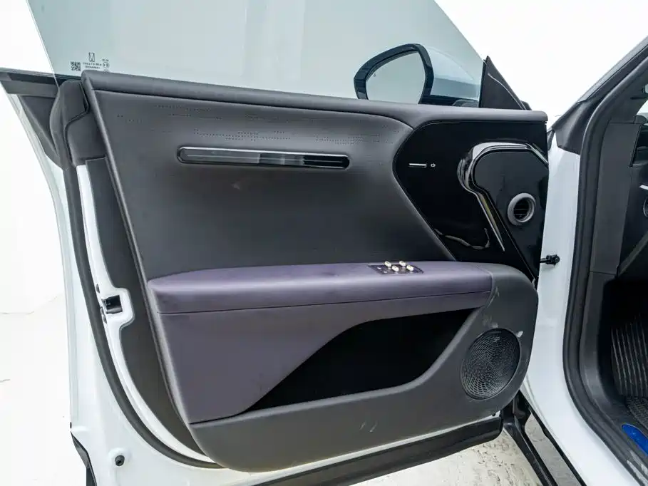 Avatr 07 2025 2024 Ultra Pure Electric AWD