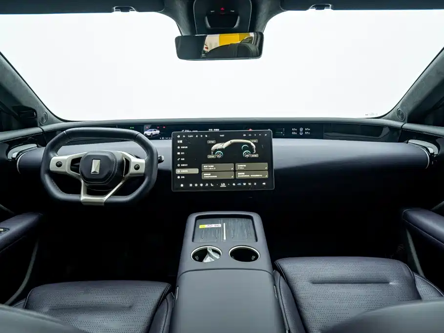 Avatr 07 2025 2024 Ultra Pure Electric AWD