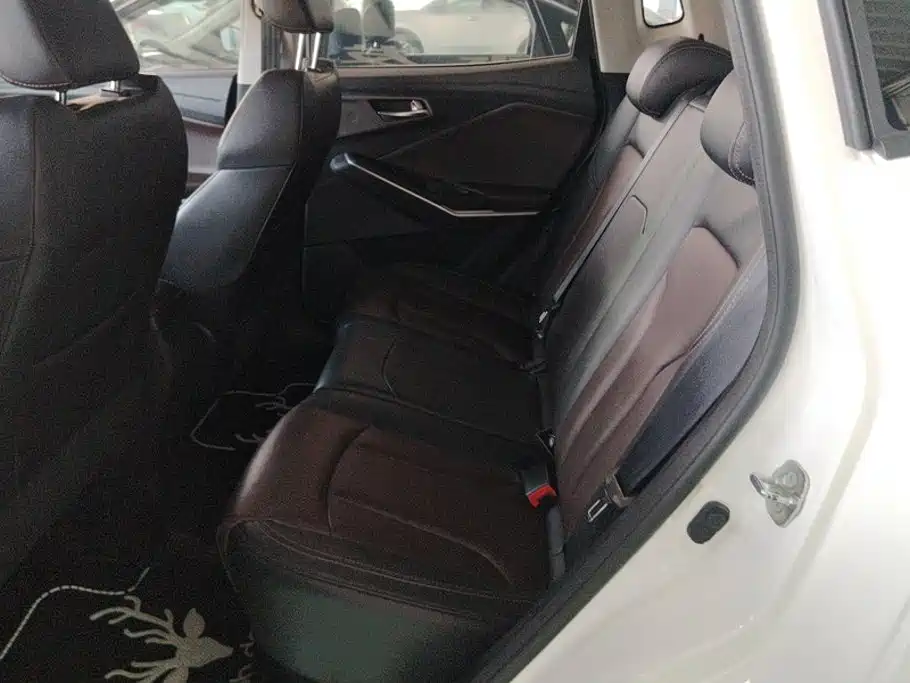 Changan CS15 2020 2019 1.5L Auto Progressive China VI