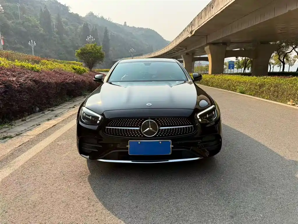  E CLASS