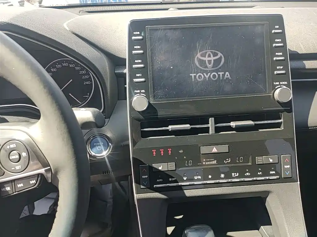 Toyota Avalon 2019 Hybrid 2.5L XLE Premium Edition China VI фото 13
