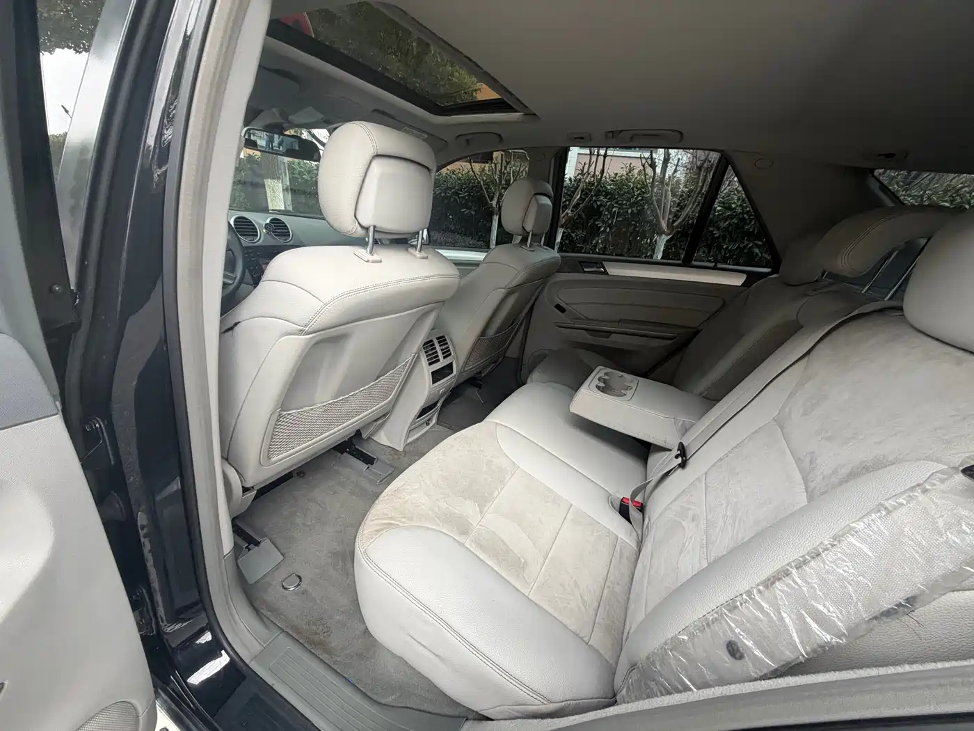 Mercedes-Benz M-Class 2010 ML 300 4MATIC фото 8