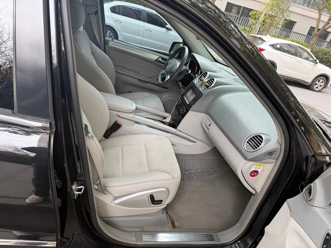 Mercedes-Benz M-Class 2010 ML 300 4MATIC фото 12