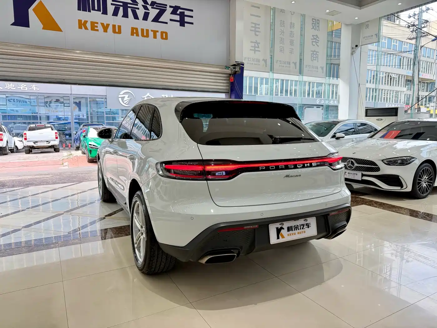 Porsche Macan 2024 Macan 2.0T фото 12