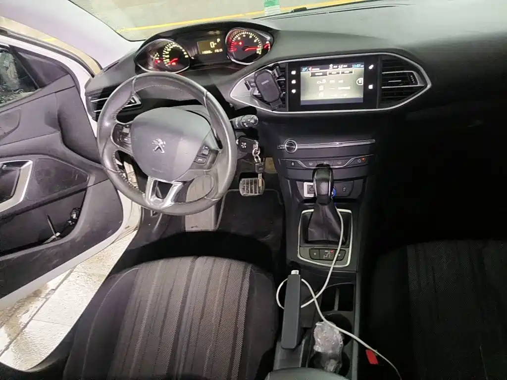 Peugeot 308S 2016 2015 1.2T Auto Dynamic Edition