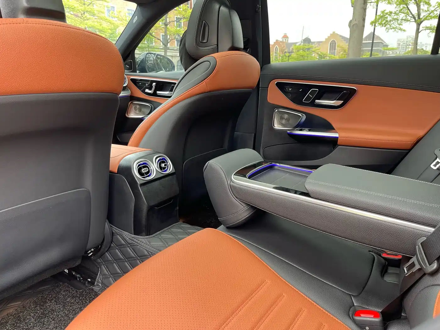 Mercedes-Benz C-Class 2025 C 260 L Night Sport Edition фото 21