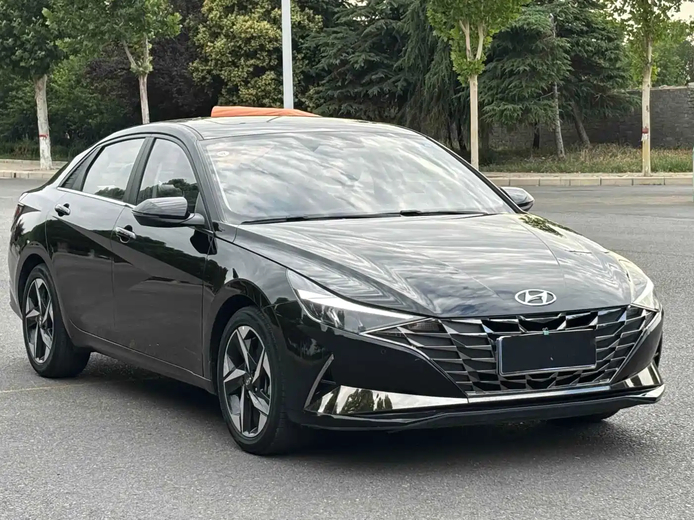 MODERN ELANTRA