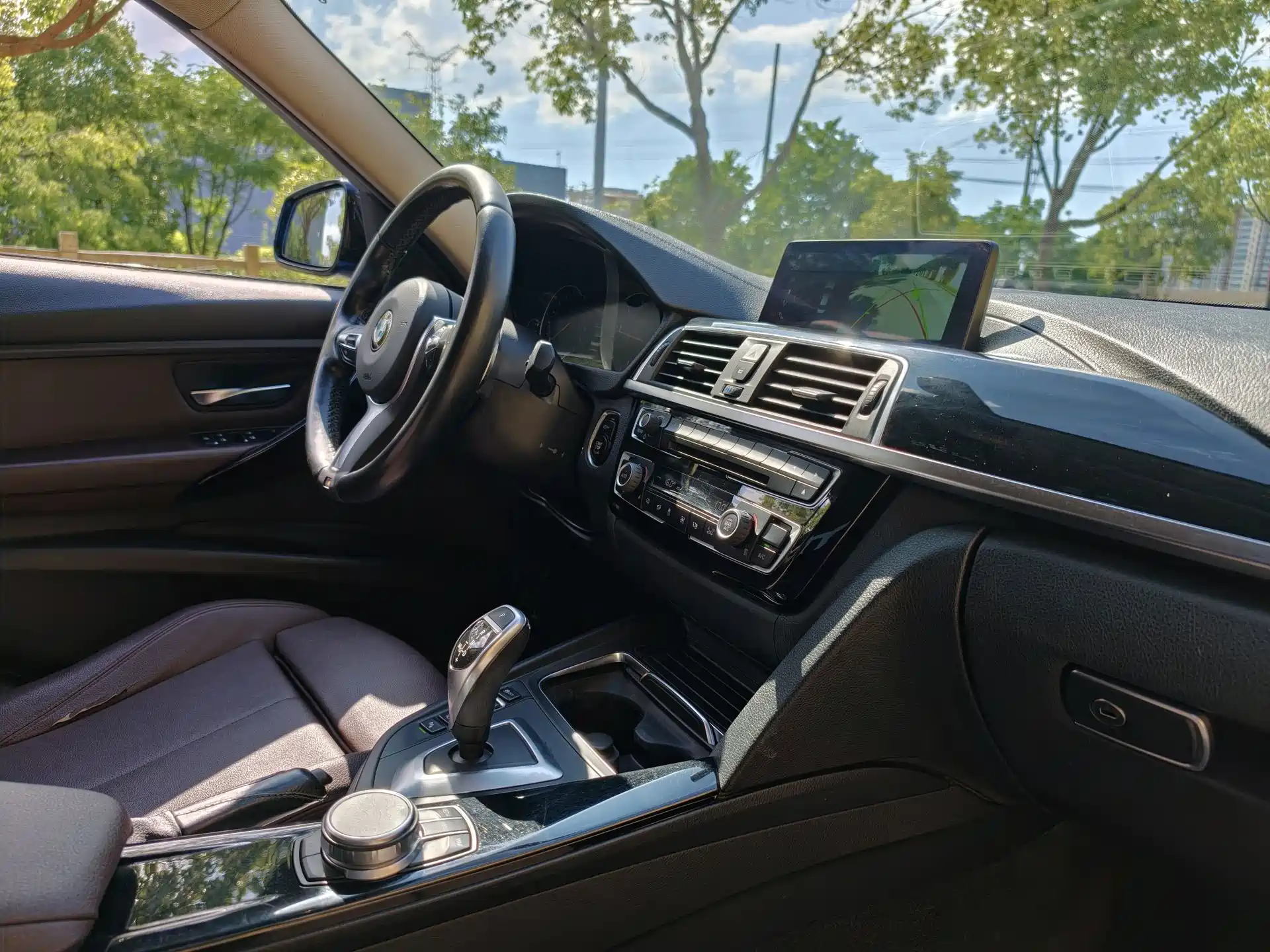 Фото 25 - BMW 3 Series