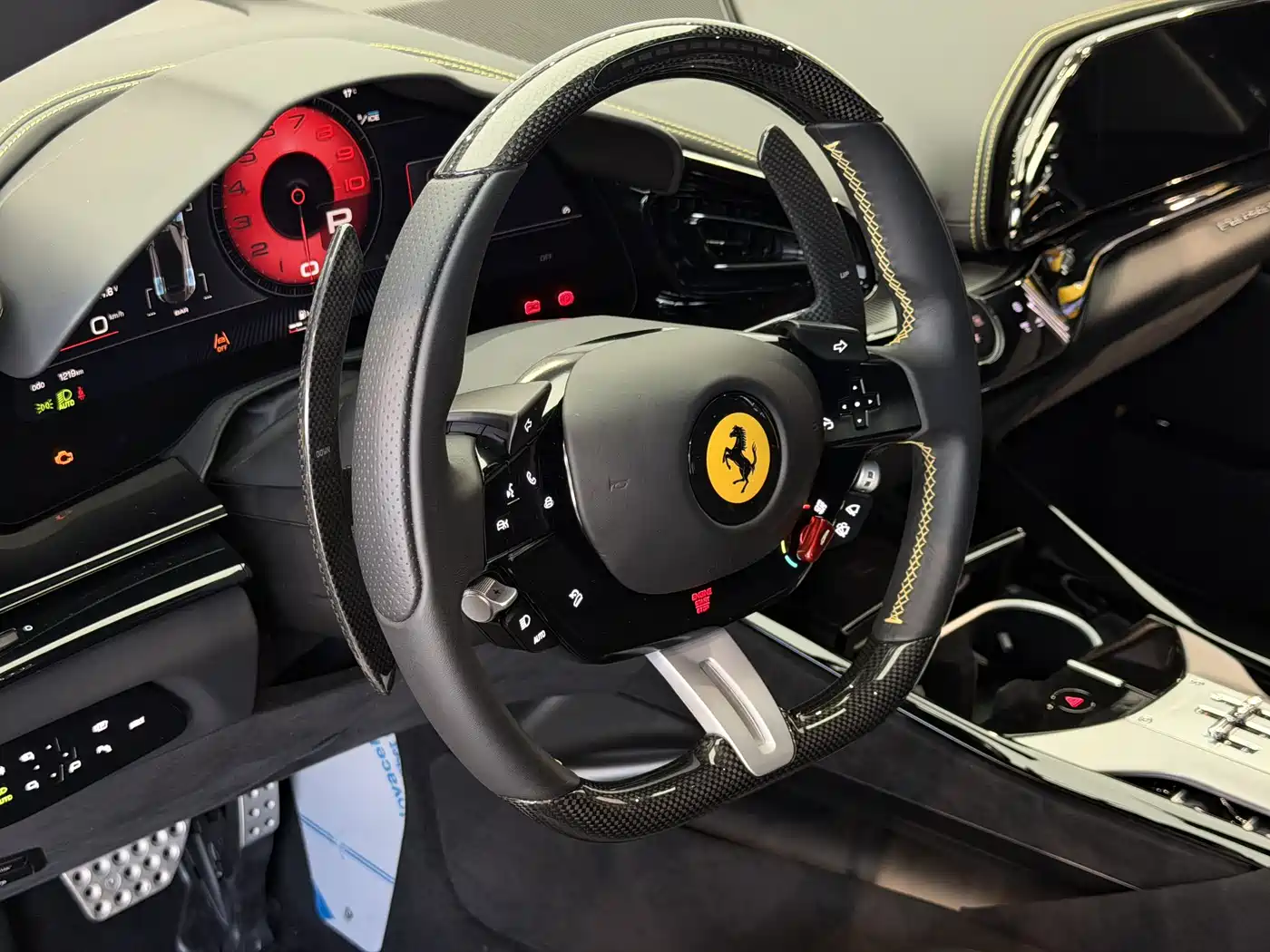 Ferrari Purosangue 2023 6.5L V12 фото 4