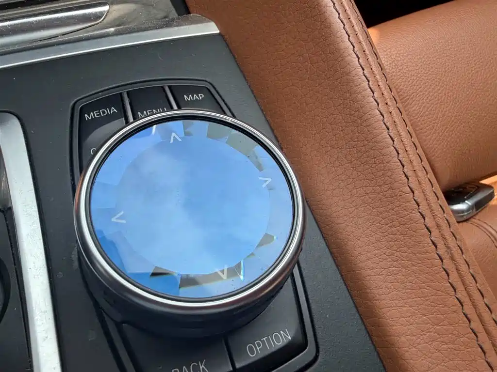 BMW X6 2018 xDrive28i фото 15