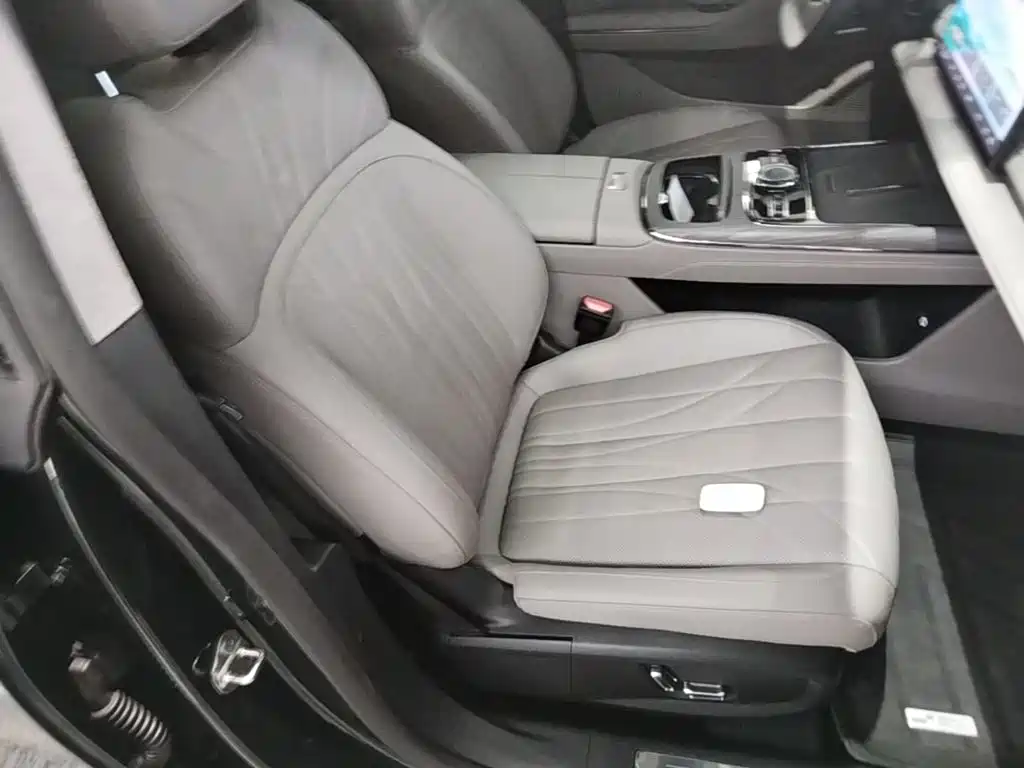 Geely Galaxy Galaxy Xingyao 8 2026 2025 Model 130km EM-i Flagship Edition