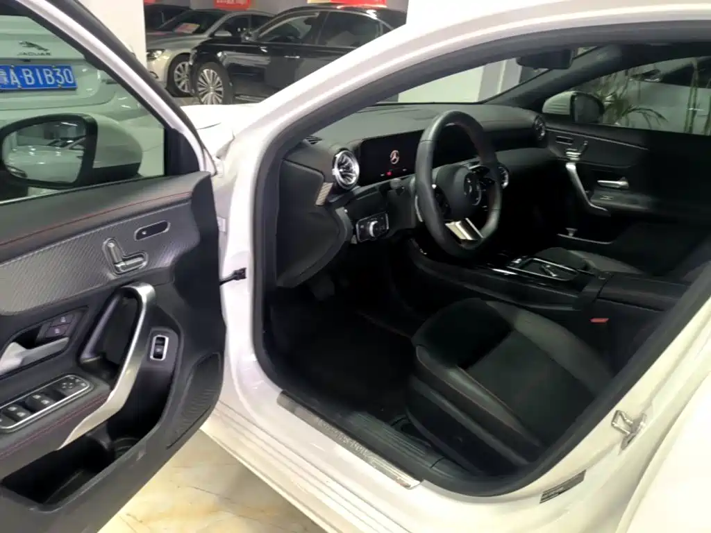 Mercedes-Benz A-Class 2025 2025 A 200 L Fashion Edition