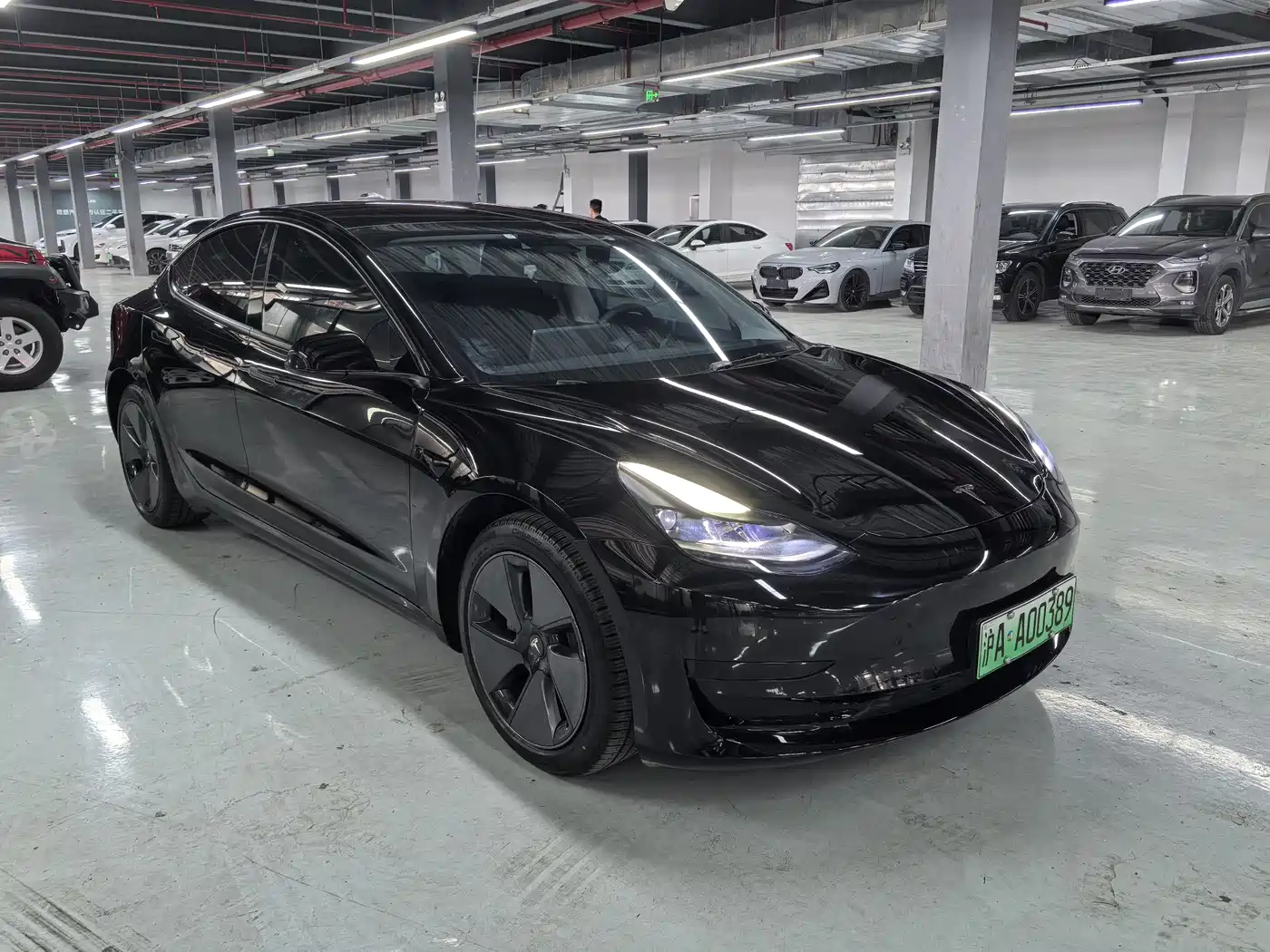 TESLA MODEL 3