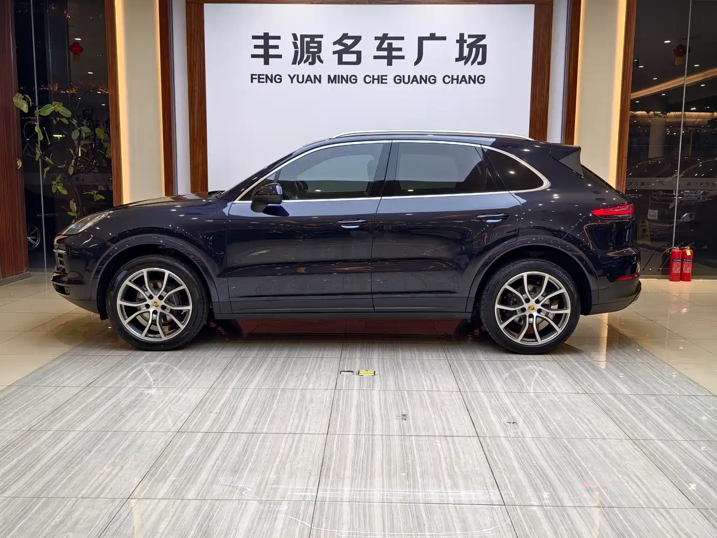 Porsche Cayenne 2022 Cayenne 3.0T Platinum Edition фото 26