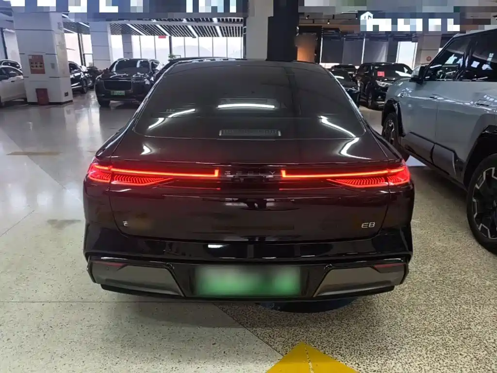 Geely Galaxy Galaxy E8 2026 2025 Model 610km Premium Edition