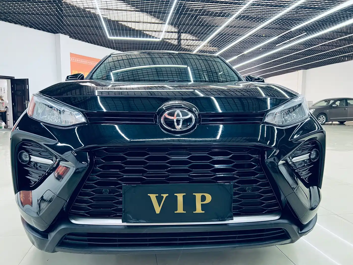 Toyota Wildlander 2022 2.0L CVT AWD Luxury Edition фото 3