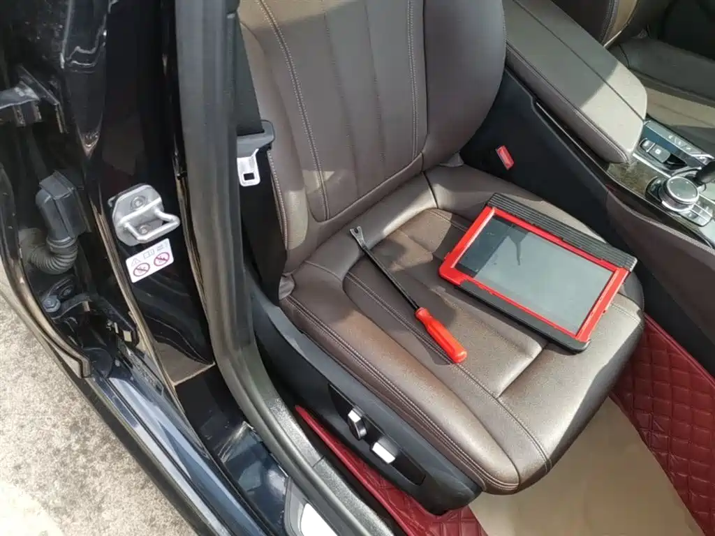 BMW 5 Series 2019 525Li M Sport Package фото 25