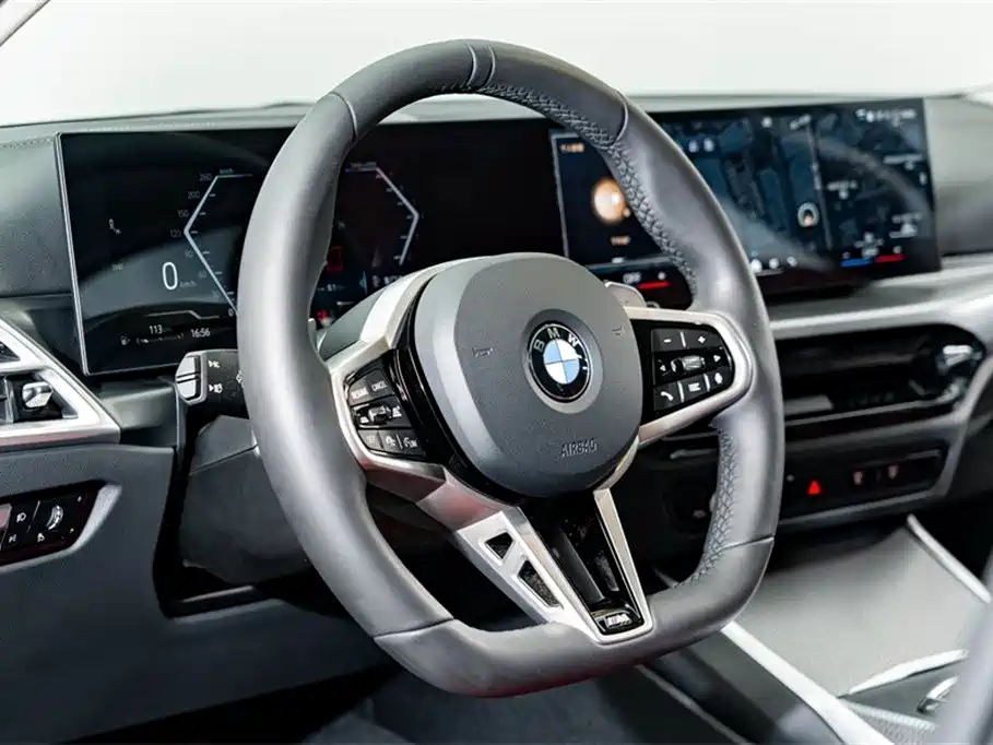 BMW 3 Series 2025 330Li M Sport Night Edition фото 11