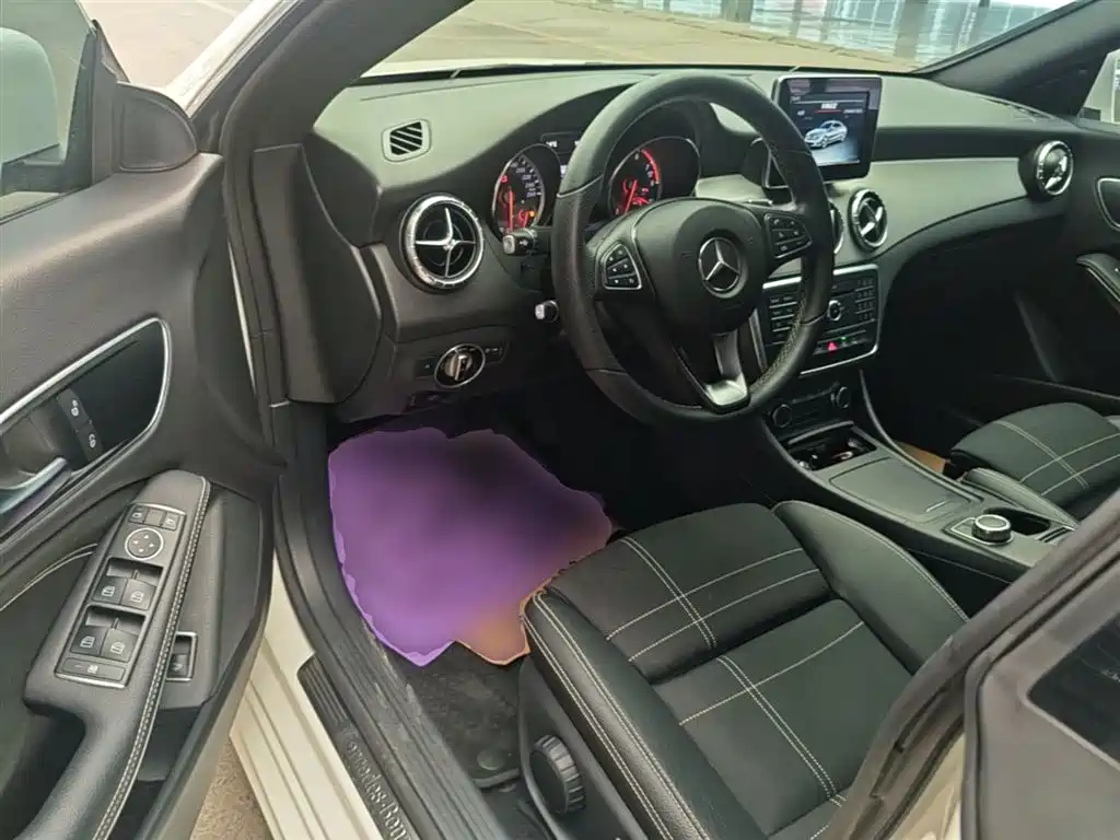 Mercedes-Benz CLA (Import) 2016 CLA 200 Sport фото 16