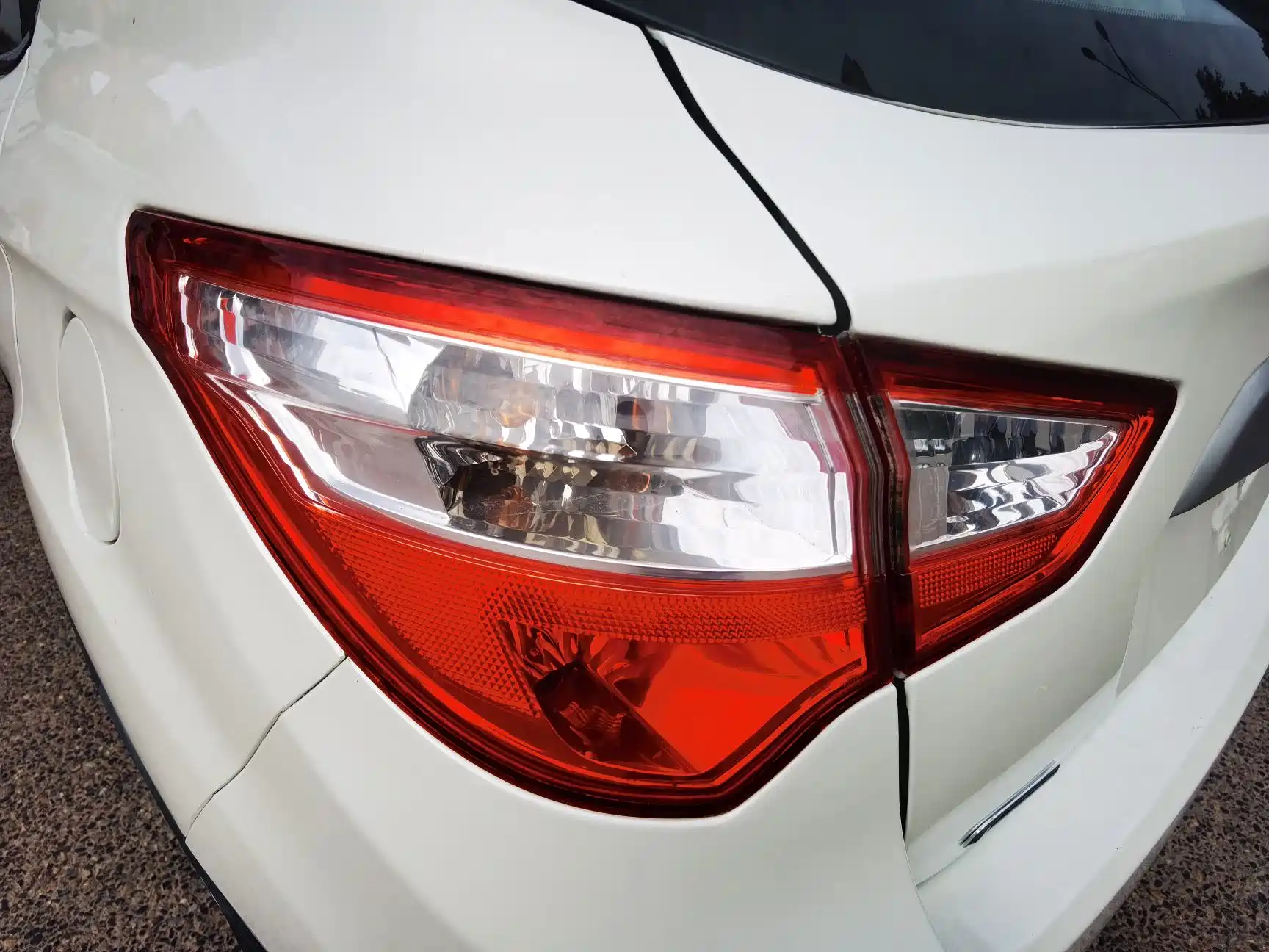 Photo 8 - Changan CS35