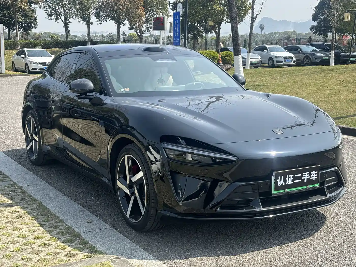 XIAOMI CAR XIAOMI YU7