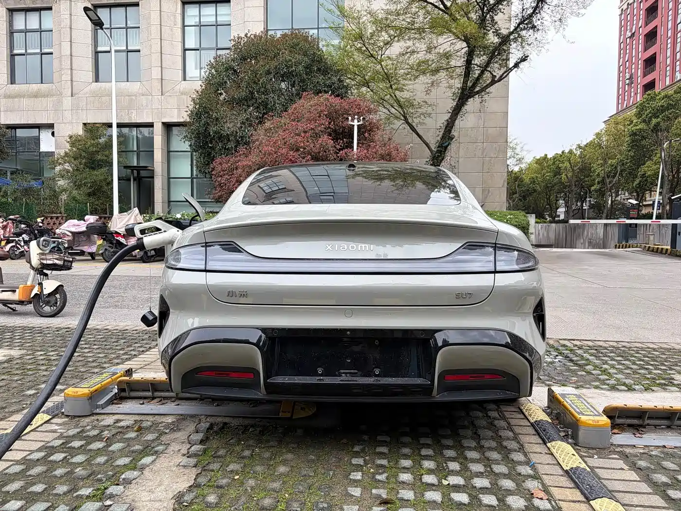 Xiaomi Auto Xiaomi SU7 2024 RWD Ultra Long Range Advanced Smart Driving Pro Edition фото 13