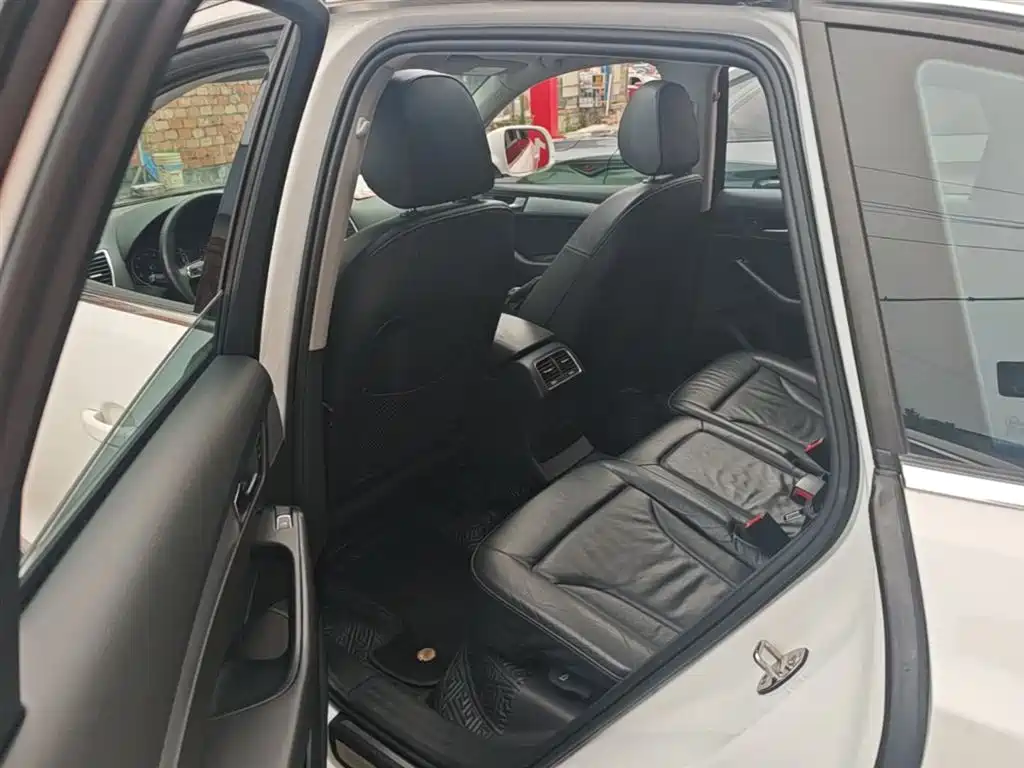 Audi Q5 2015 40 TFSI Technology фото 17