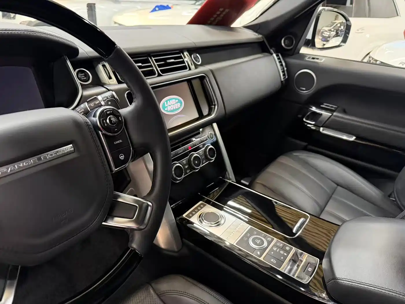 Land Rover Range Rover 2014 3.0 SC V6 Vogue SE фото 7
