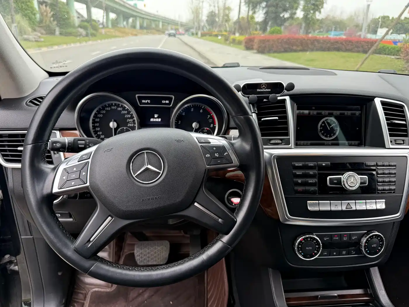 Mercedes-Benz M-Class 2015 ML 400 4MATIC Dynamic фото 5