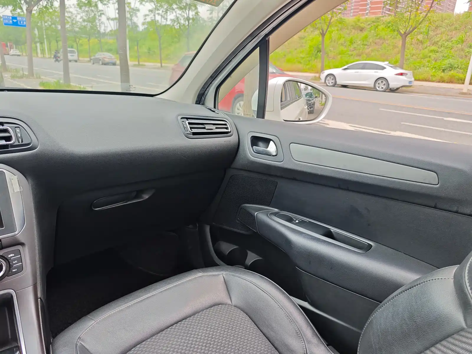 Photo 12 - Citroën C4 C-Quatre