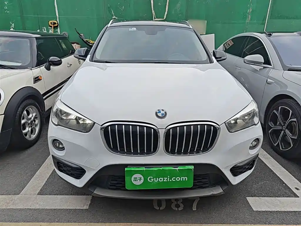 BMW X1 2018 sDrive18Li Fashion Model фото 3