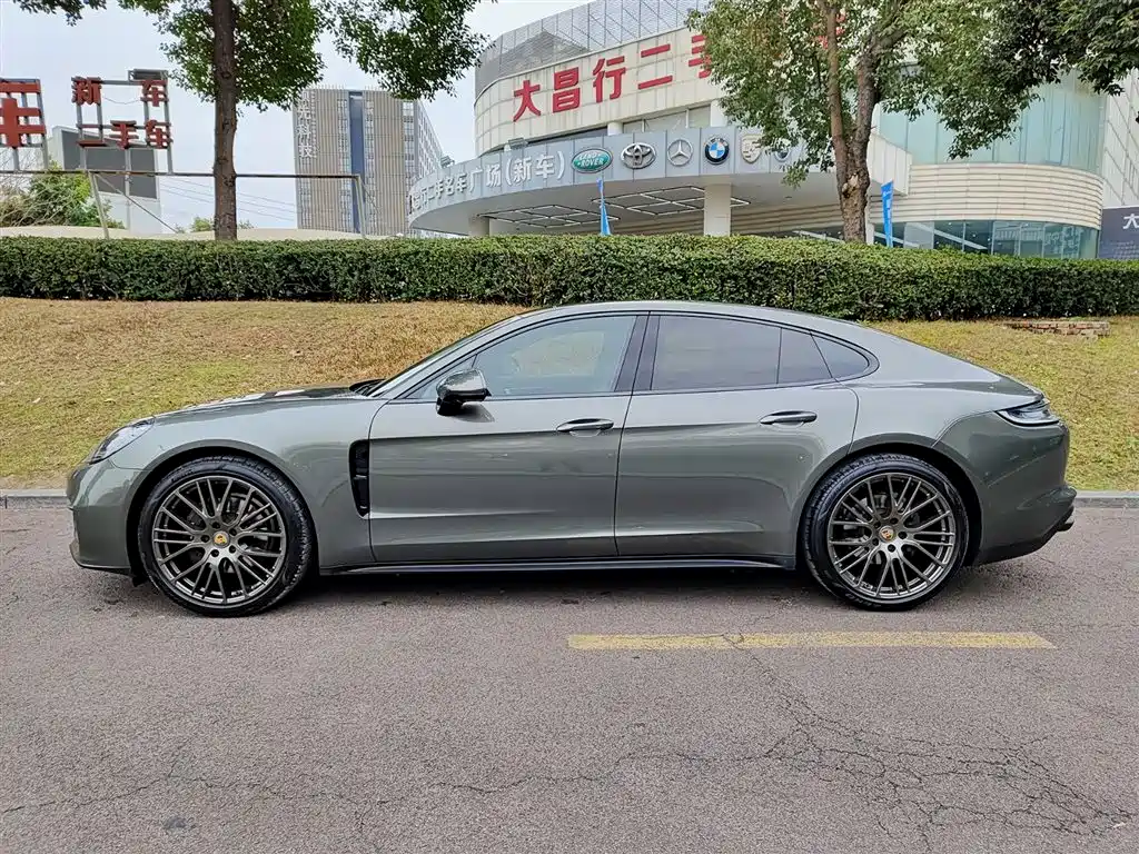 Porsche Panamera 2023 Facelift Panamera 2.9T Platinum Edition фото 3