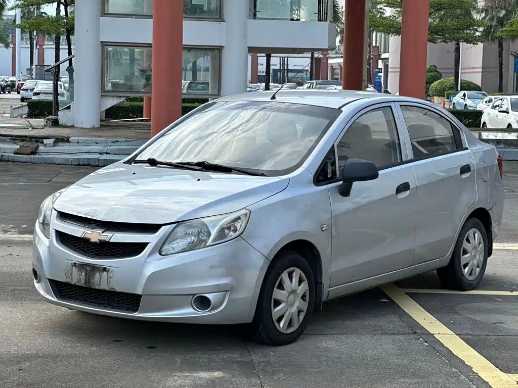 Chevrolet Sail 2014 2013 Sedan 1.4L Manual Ideal Happiness Edition