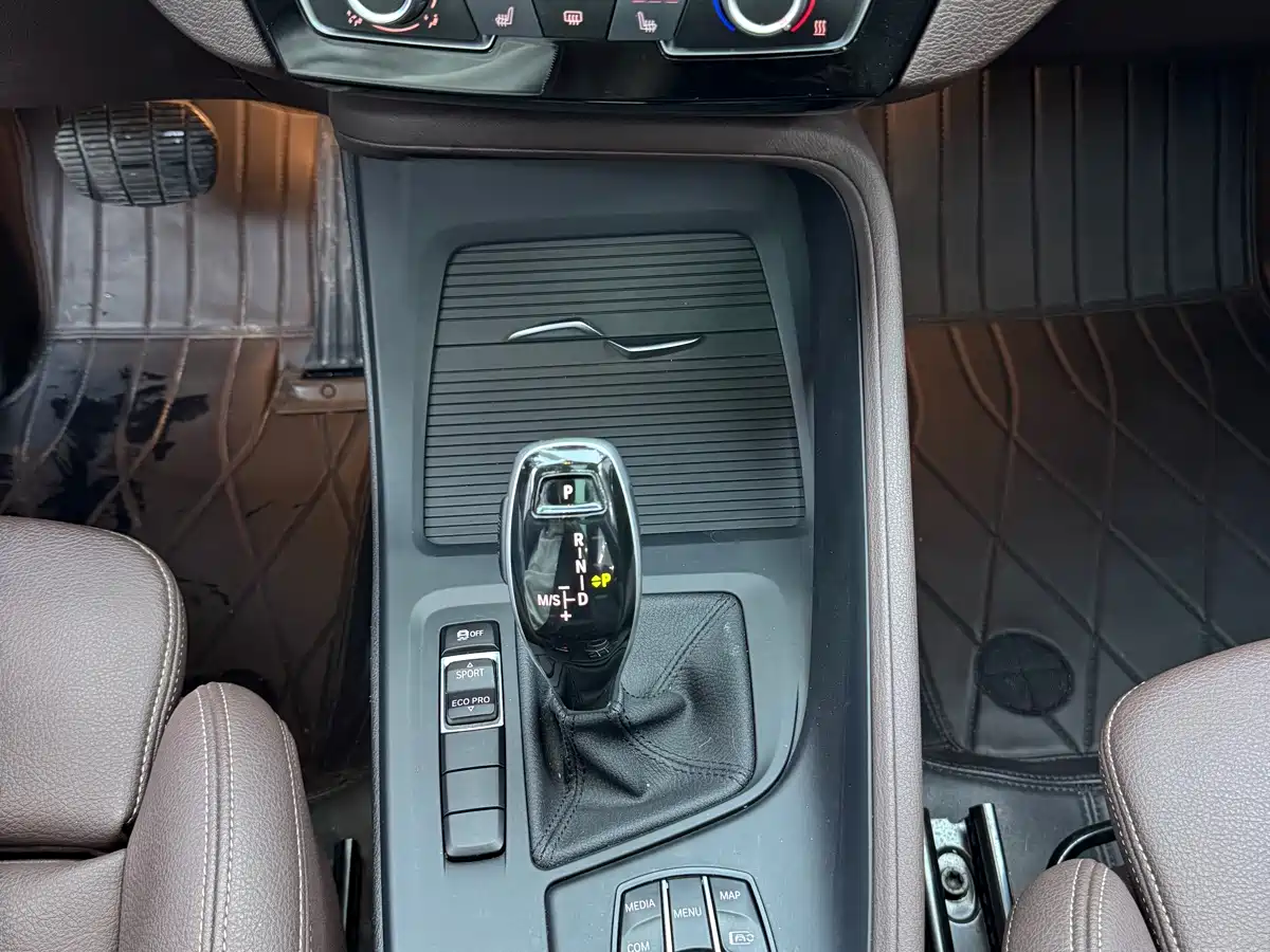 BMW X1 2021 sDrive20Li Fashion фото 15