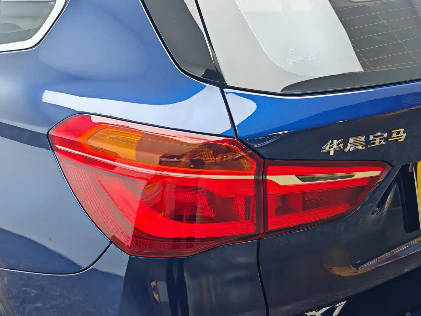 BMW X1 2019 sDrive18Li Premium Model фото 7
