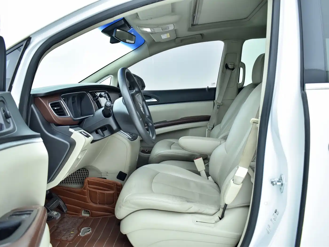 Buick GL8 2014 2.4L CT Luxury Business Comfort фото 8