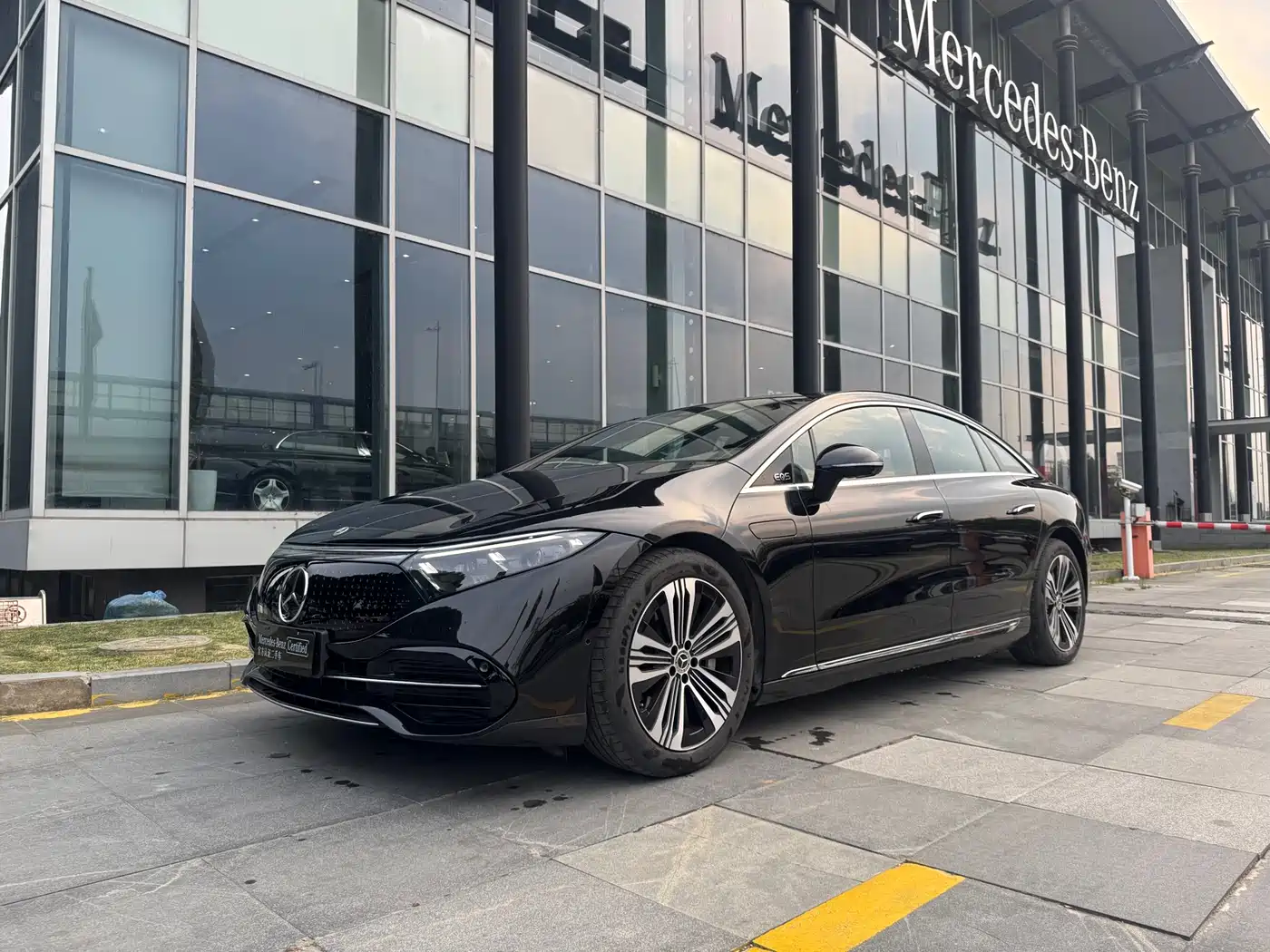 Mercedes-Benz EQS 2023 450+ Pioneer Edition фото 2