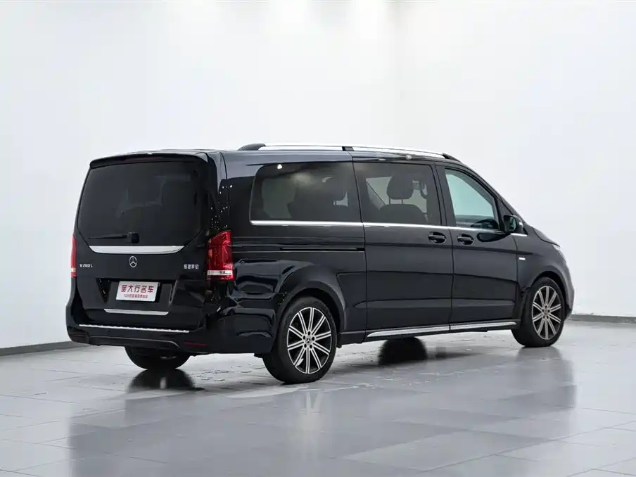 MERCEDES-BENZ V CLASS