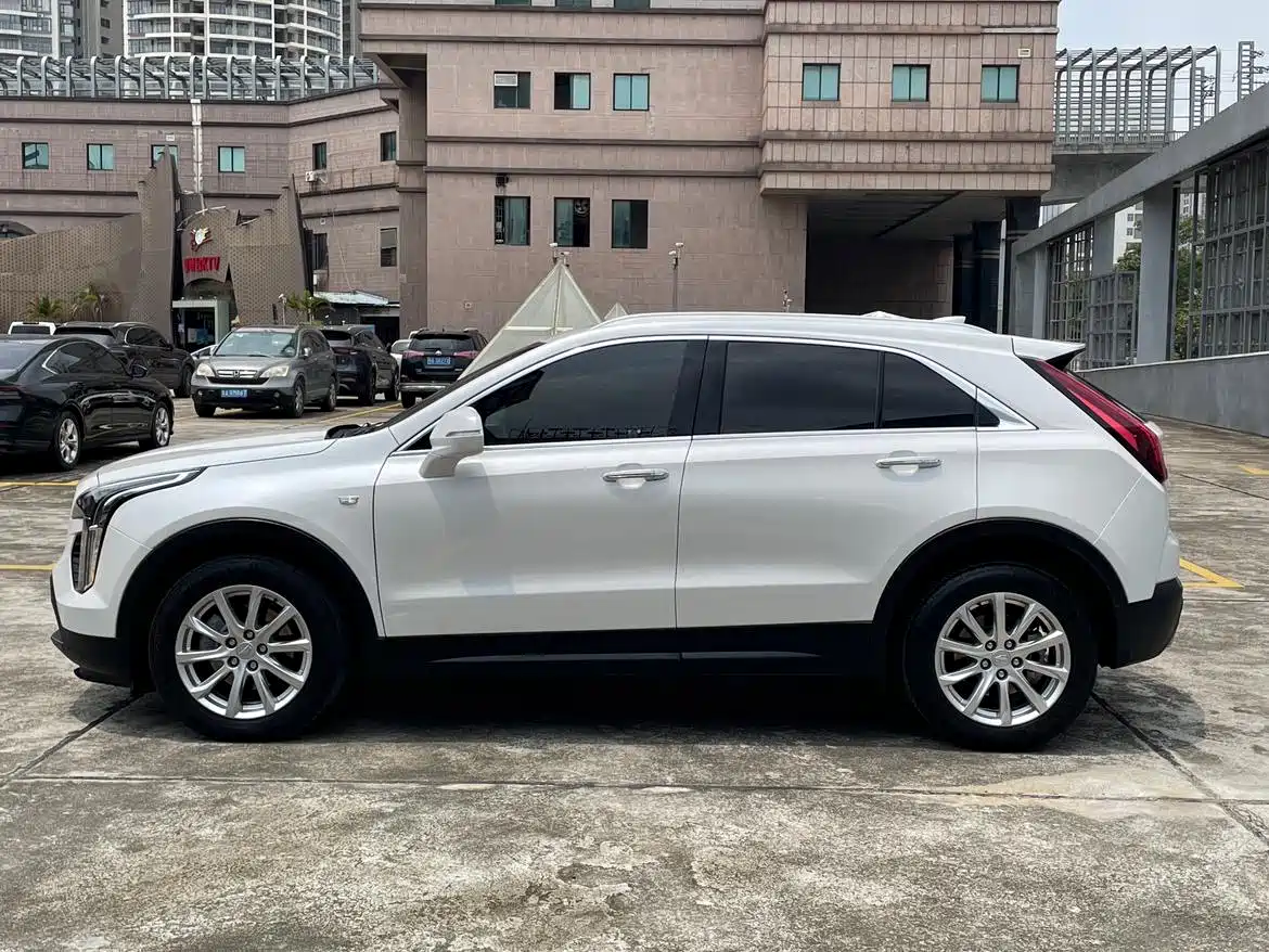 Cadillac XT4 2022 28T FWD Style фото 31