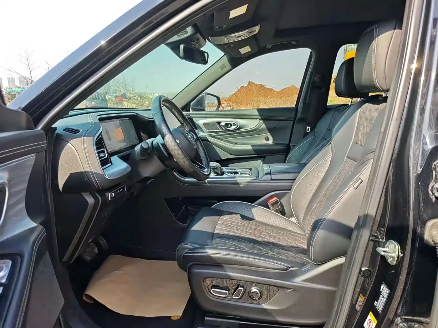 GAC Trumpchi Trumpchi GS8 2022 Pilot Series 2.0TGDI 4WD Luxury Smart Connect Edition (7-Seater) фото 4
