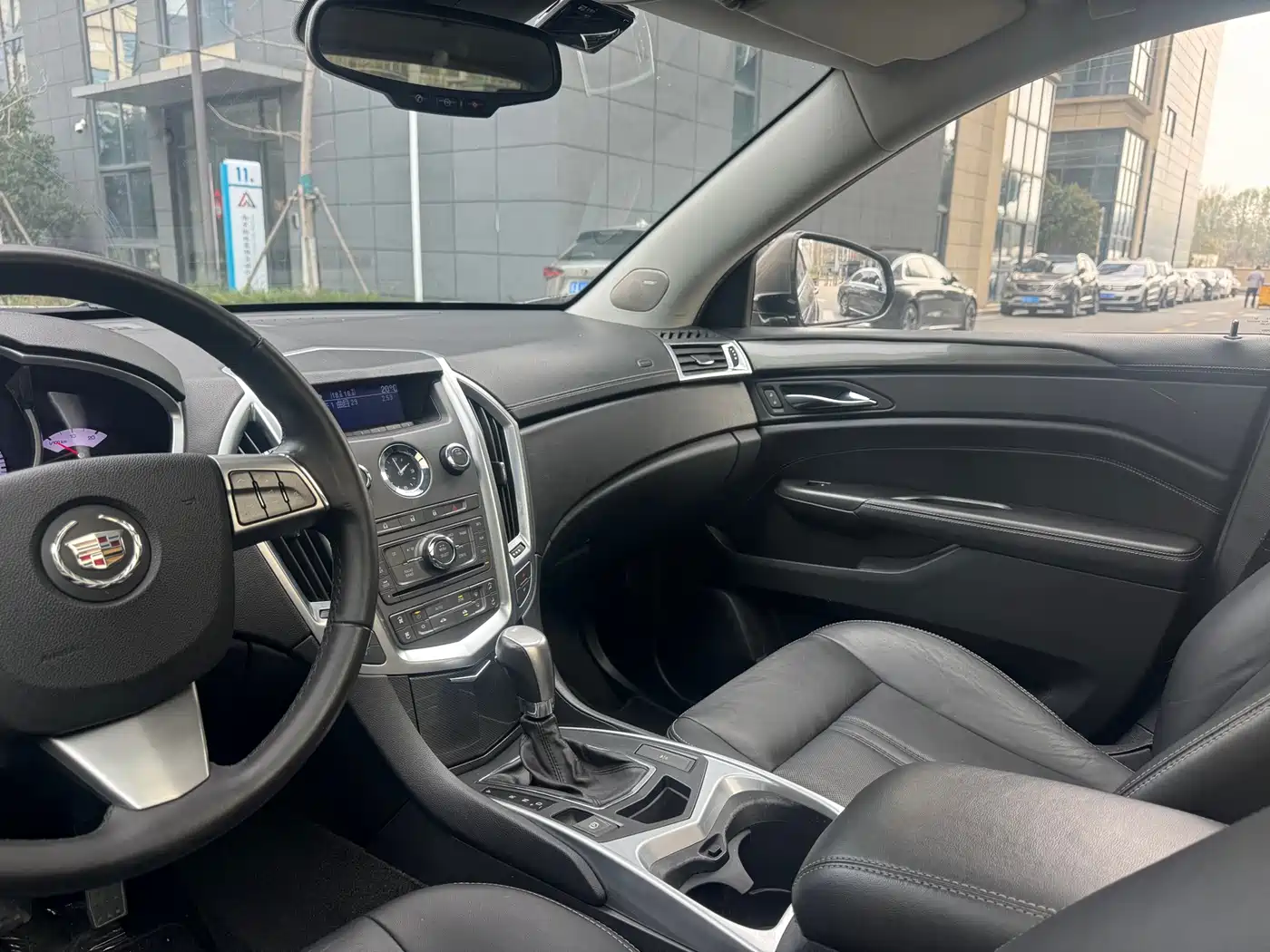 Cadillac SRX 2012 3.0L Comfort фото 15