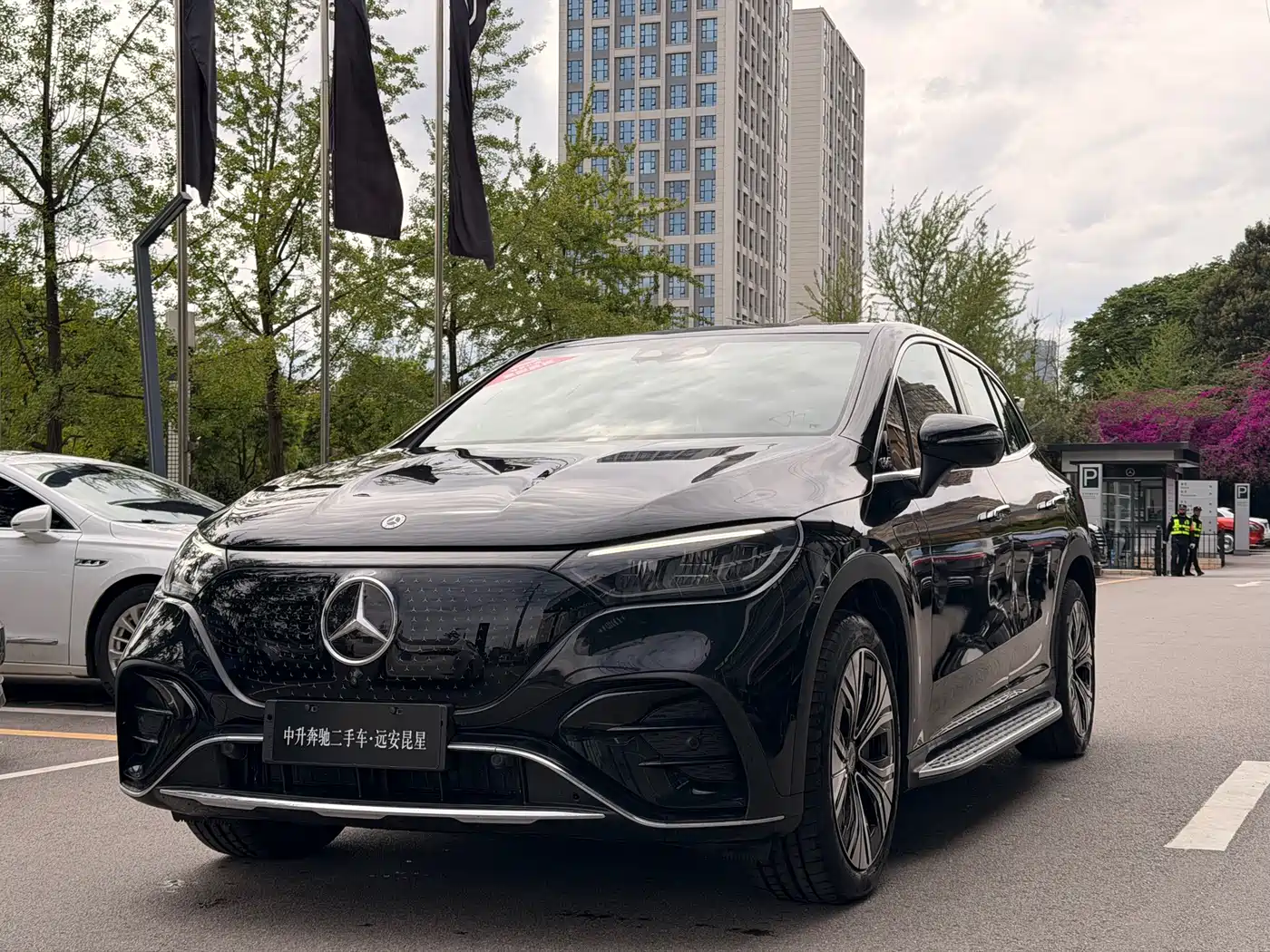 Mercedes-Benz EQE SUV 2024 500 4MATIC Luxury Edition фото 2